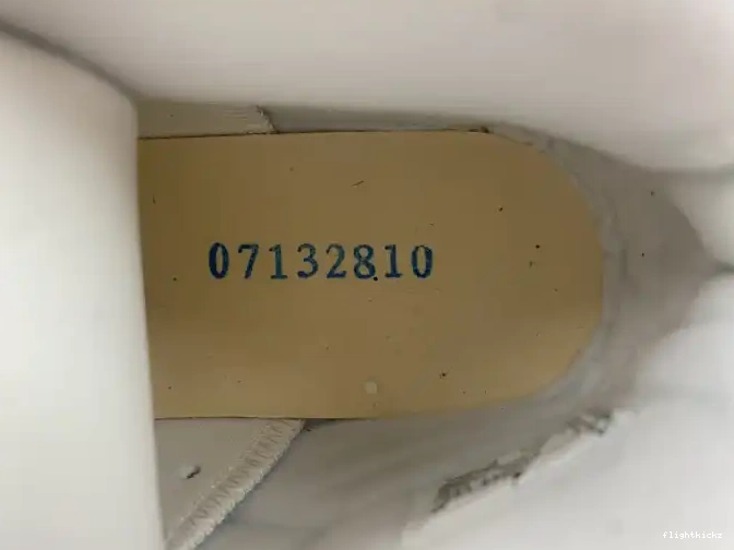 Hare 6 CT8529-162 Jordan Retro 0424